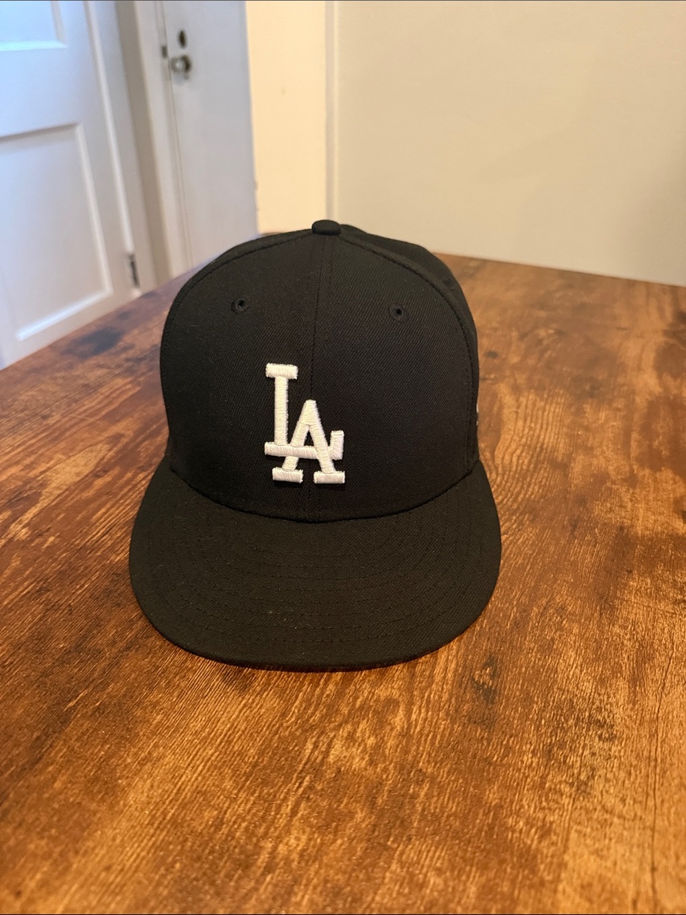 Los Angeles Baseball Cap with White LA Logo - Black